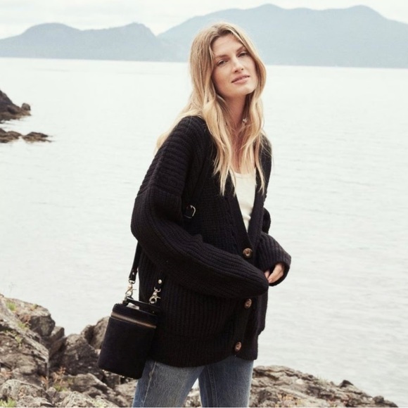 Doen Adelia Oversized Alpaca Wool Blend Sweater in Black size XS - Picture 3 of 7